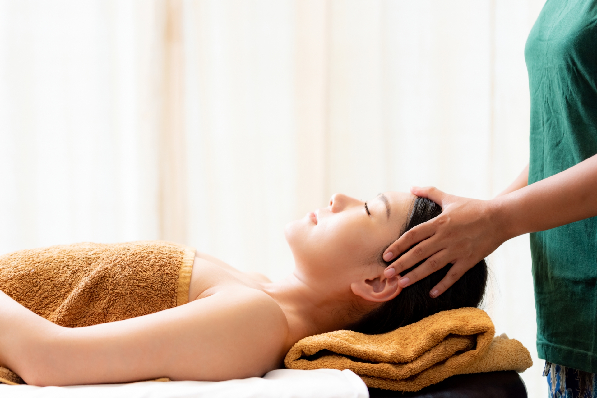 手技によるマッサージ